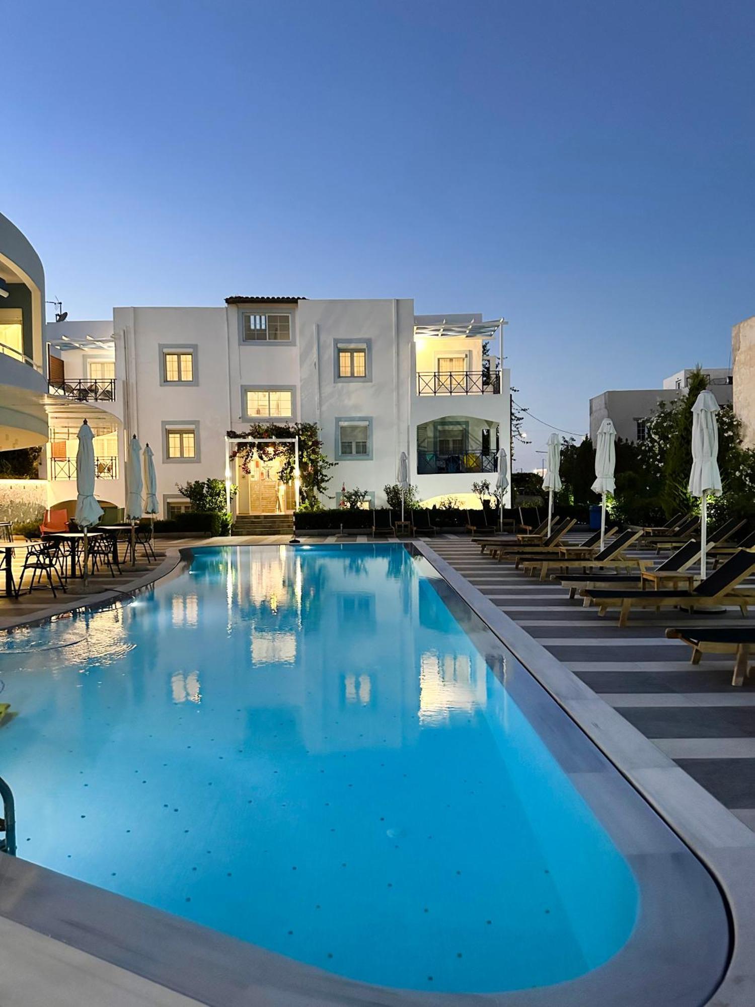 Evdokia Suites Gouves Exterior photo